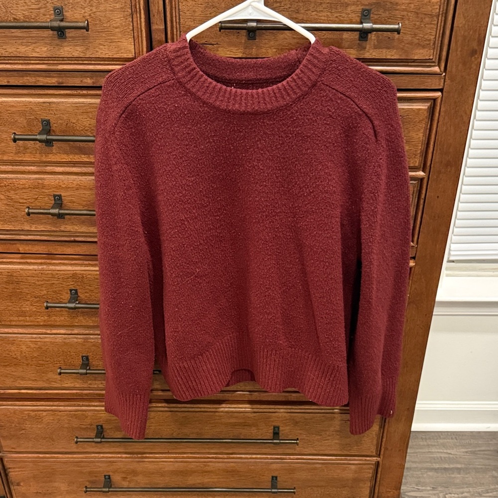 Abercrombie & Fitch Burgundy Knit Sweater